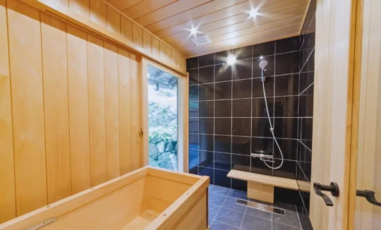 Hiba wood bath in the Obatake annex bathroom Miyama Kyoto