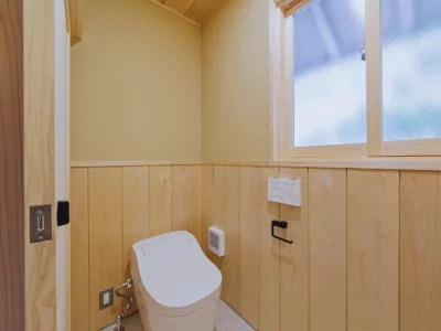 Toilet in the Obatake annex with hiba wood interior Miyama Kyoto